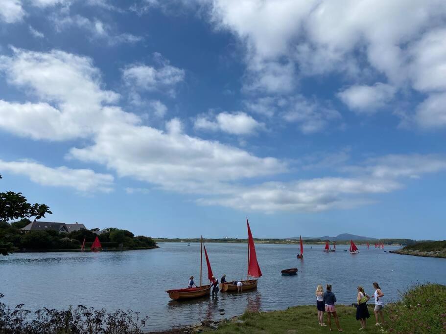 Apartment Entire Guest In Four Mile Bridge, Rhoscolyn Valley