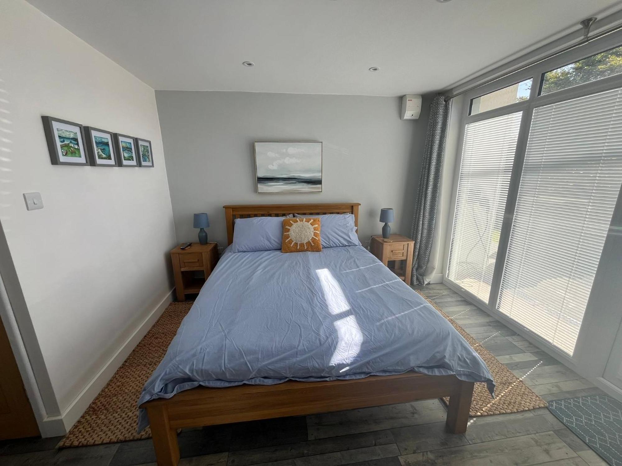 Apartment Entire Guest In Four Mile Bridge, Rhoscolyn